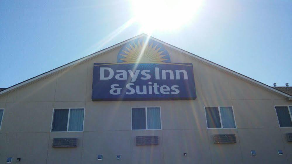 Days Inn & Suites By Wyndham El Dorado Esterno foto