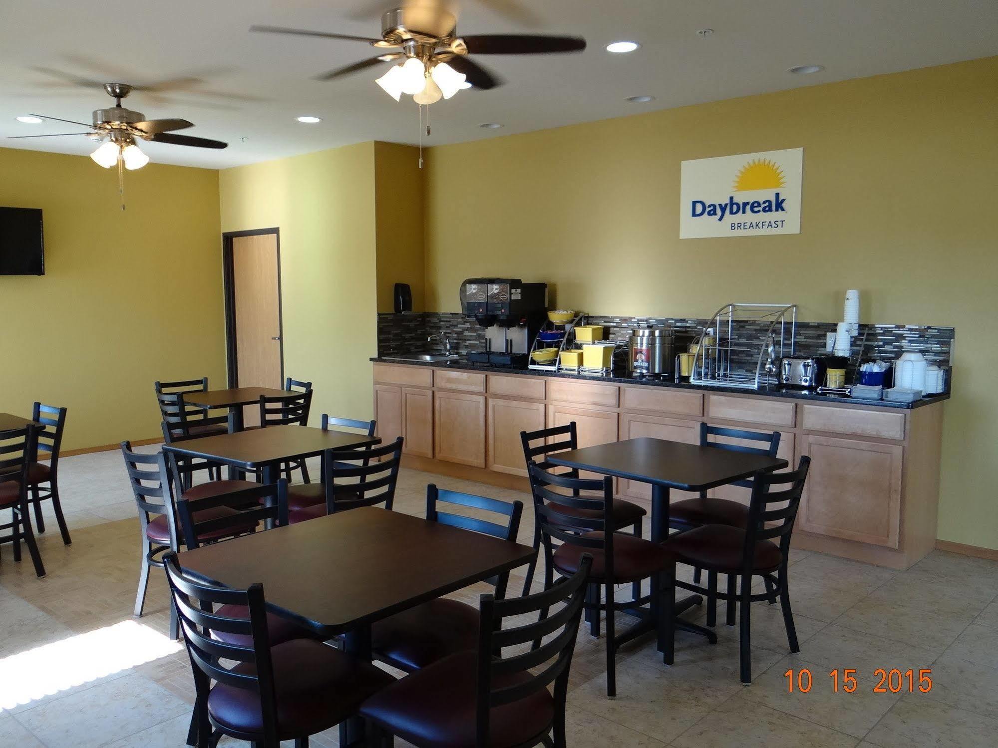 Days Inn & Suites By Wyndham El Dorado Esterno foto