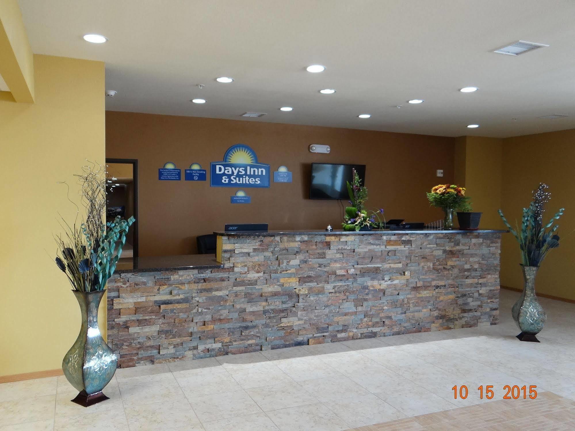Days Inn & Suites By Wyndham El Dorado Esterno foto